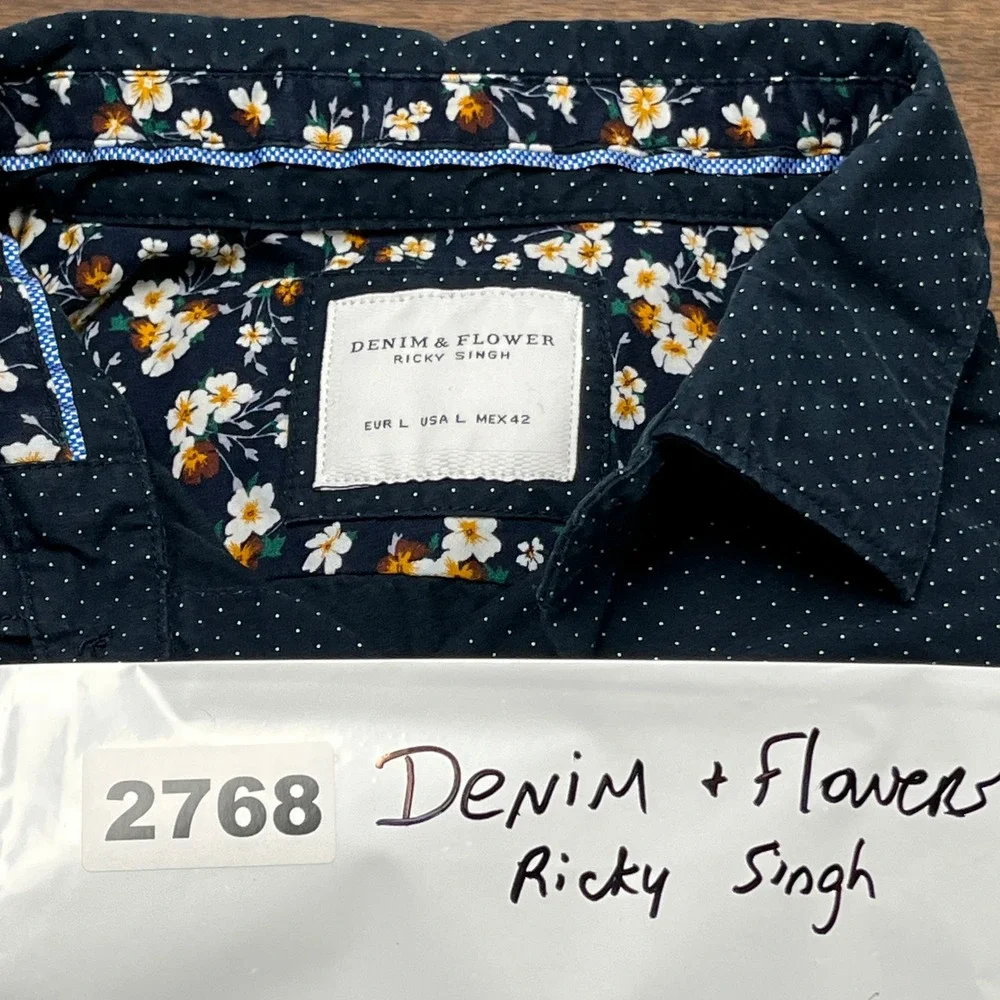 Denim & Flower Button Down Shirt Mens Large Blue Polka Dot Flip Cuff Ricky Singh - Picture 9 of 9